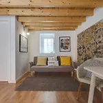 Classic Homes: Bright & In Belem