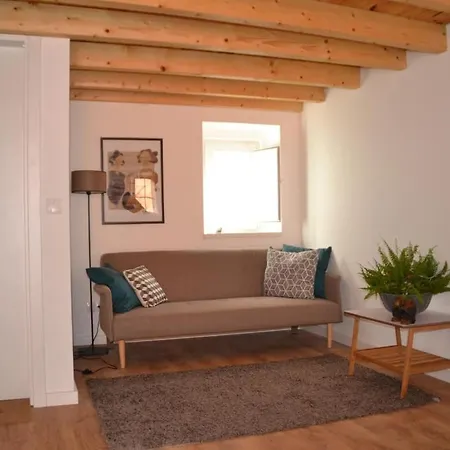 Classic Homes: Bright & In Belem Vakantiehuis Lissabon