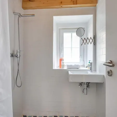 Classic Homes: Bright & In Belem * ליסבון