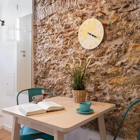 Classic Homes: Bright&central In Belém