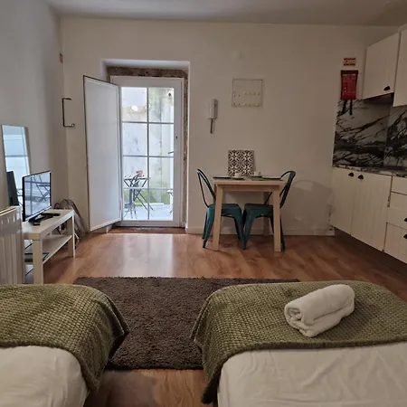 Classic Homes: Bright&central In Belém