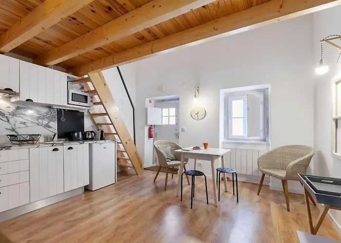 Classic Homes: Bright & In Belem Дом отдыха Лиссабон