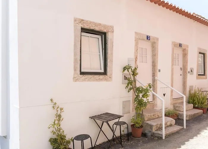 Classic Homes: Bright & In Belem