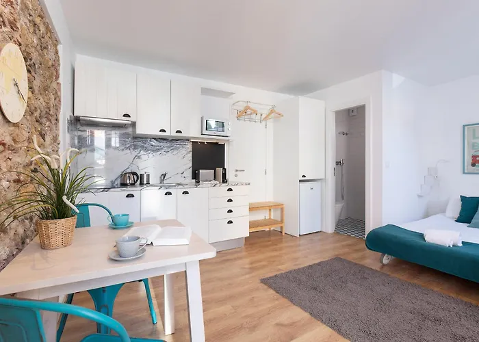 Classic Homes: Bright & In Belem * Лиссабон