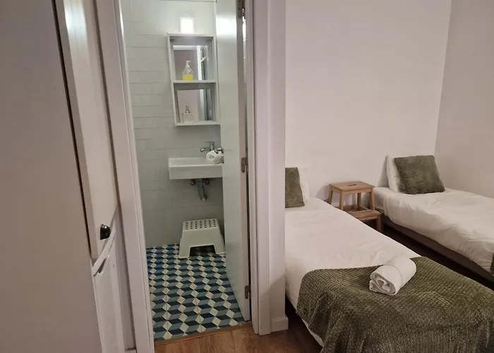 Classic Homes: Bright & In Belem *