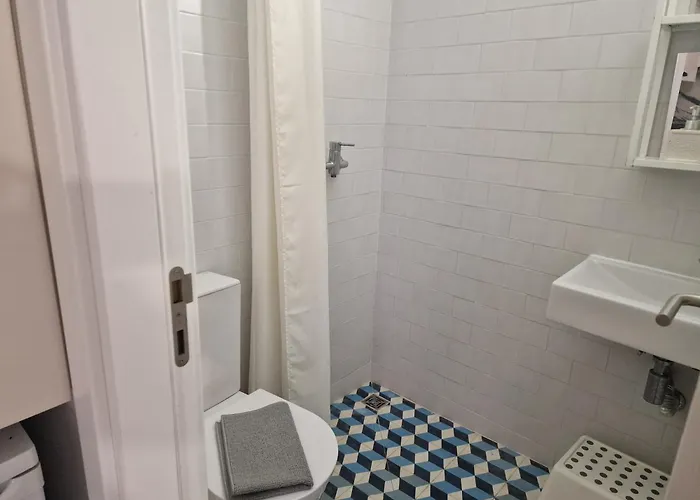 Classic Homes: Bright & In Belem